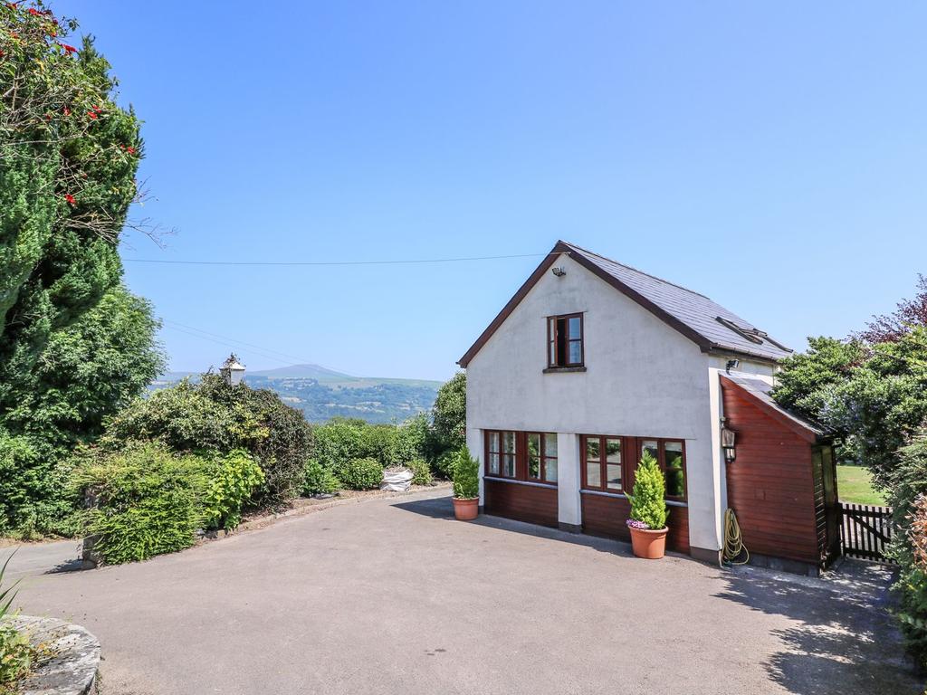 Penrose Cottage room 1